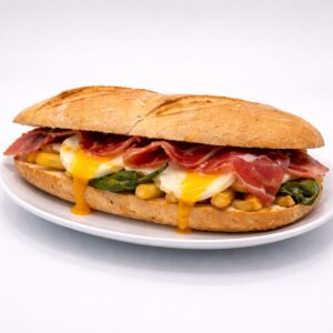 bocadillo huevos rotos jamon